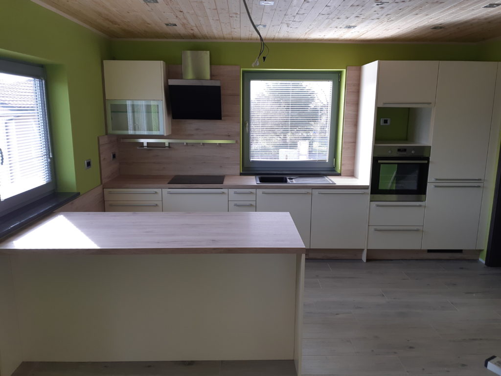 Referenčna kuhinja Living Referenčna kuhinja Living